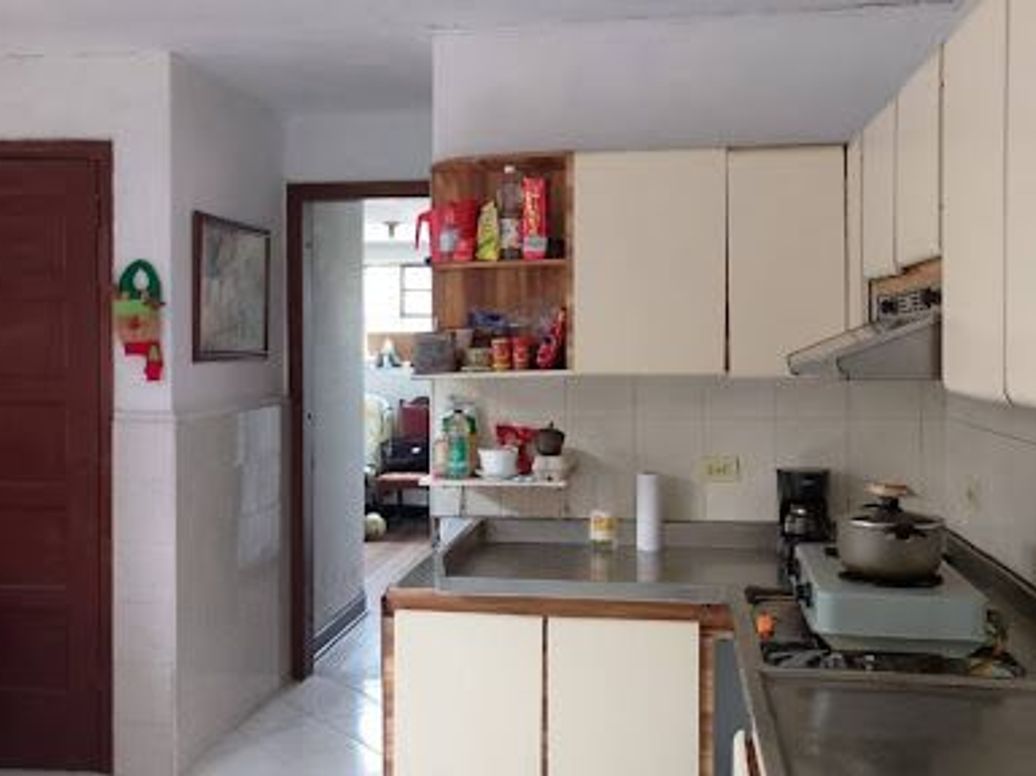 Casa de 5 alcobas en venta en La Soledad, Bogotá, 214 m² · foto 8 de 20