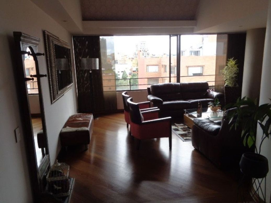 Apartamento de 3 alcobas en venta en Chico Norte Et. Iii, Bogotá, 202 m² · foto 3 de 19