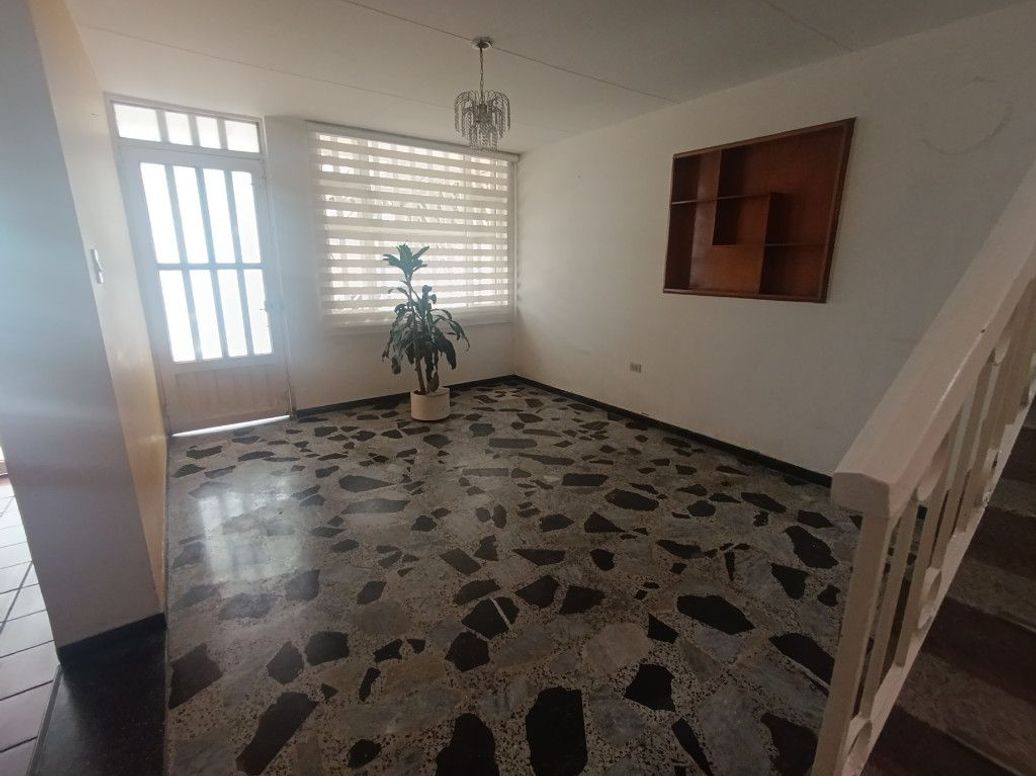 Casa de 4 alcobas en venta en Veraguas, Bogotá, 228 m² · foto 4 de 19