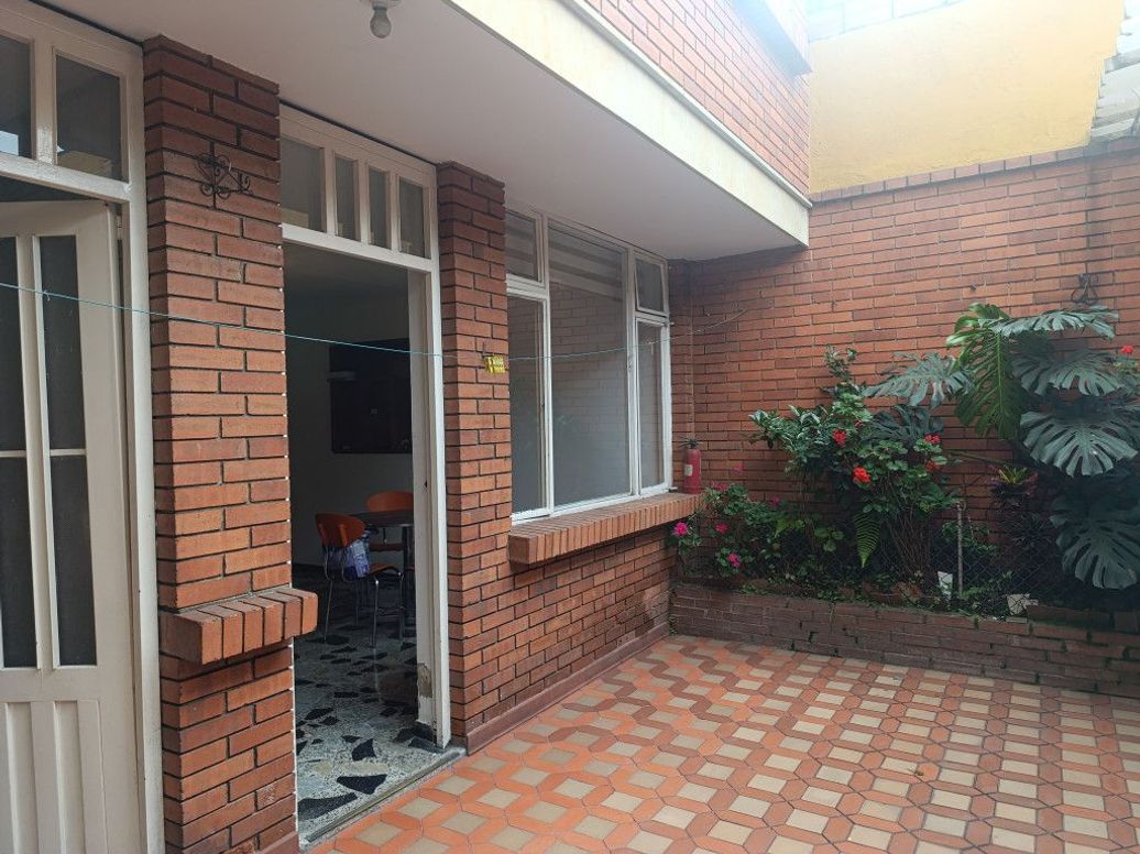 Casa de 4 alcobas en venta en Veraguas, Bogotá, 228 m² · foto 8 de 19
