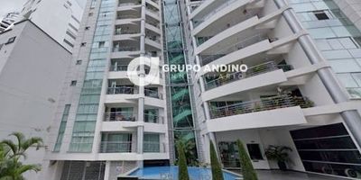 Se arrienda un apartamento amoblado en el sector de pan de azúcar 
Con área de 110 m2, en el piso 4 estrato 6, con acceso a vías principales, zonas de parqués, restaurantes, zona residencial, almacenes de cadena, colegios universidades, restaurantes, clínicas, supermercados,
Características:  3 habitaciones, 2 baños 3 parqueaderos, sala, comedor, estudio, cocina integral, zona de ropas, con balcón, el edificio cuenta con ascensor, salón social, vigilancia 24 horas,
Arriendo: $ 4500.000
Administracion: $ 500.000
000Pregunta por él, bajo el código Inmobiliario 1420-309 ¡Contáctanos! Agenda tu cita y con gusto te asesoramos. Contactos 3006684439 - 3025908733 - 300 800 6712.Somos GRUPO ANDINO INMOBILIARIO, con nosotros tendrás tus trámites más fácil y rápido.
