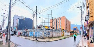 ATENCIÓN INVERSIONISTAS INTELIGENTES: Esta no es una venta común. Es una OPORTUNIDAD que aparece una vez cada década. Y solo los que actúan rápido hacen historia. Estamos hablando de un lote de 1.850 m² ubicado estratégicamente a minutos del corazón de Chía, con todo listo para comenzar a construir  un proyecto de 80 apartamentos entre 34 m² y 49 m², de 1 y 2 habitaciones. ¡Con LICENCIA TRAMITADA!. 
Este lote no es para soñadores. Es para quienes toman decisiones. Puedes comprarlo, invertir como socio, o incluso hacer un acuerdo de aporte hasta del 50% del predio. Es el momento de construir, capitalizar y multiplicar.
El crecimiento urbano de Chía es una realidad. La demanda habitacional está disparada. Este proyecto es una mina de oro en metros cuadrados. Agenda tu cita AHORA.