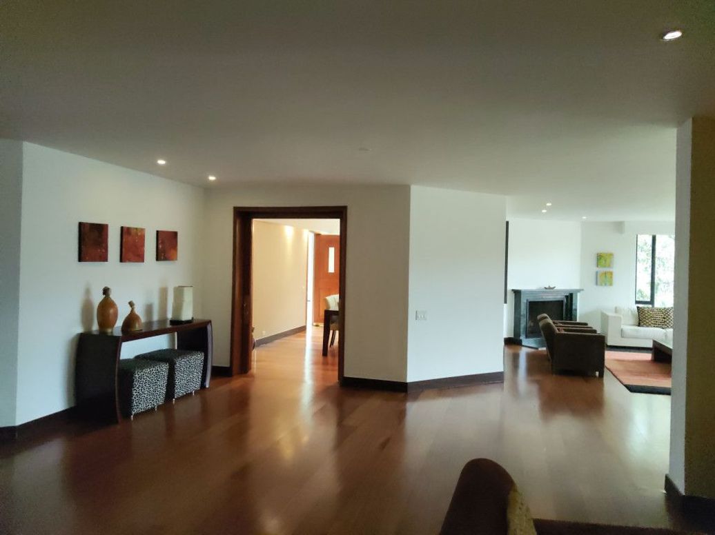 Apartamento de 5 alcobas en venta en Bellavista, Bogotá, 420 m² · foto 3 de 20