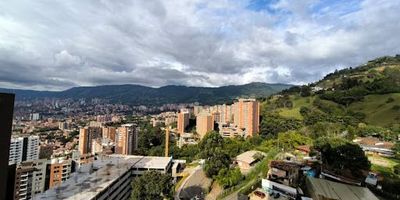 Hermoso apartamento en el sector de envigado sector de la cuenca de 78 m2, con buenos acabados, cuenta con 3 habitaciones, 2 baños, 1 closet 1 Vestier , balcón. cocina abierta tipo americana con buena iluminación, sala comedor, piso en cerámica y laminado en habitaciones . este hermoso apartamento es ideal para descansar o compartir en familia, , en unidad cerrada con portera vigilancia, zonas comunes, adicional vas a poder contar con cómodas vías de acceso, senderos peatonales, cerca podrás encontrar restaurantes, supermercados, bancos, iglesias, gimnasios, centros comerciales entre otras más. agenda tu visita ahora y conoce tu nuevo hogar!!! comunicarse al 3244167571
