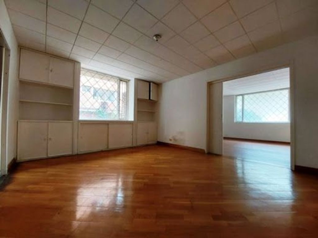 Apartamento de 3 alcobas en venta en Chico, Bogotá, 250 m² · foto 9 de 18