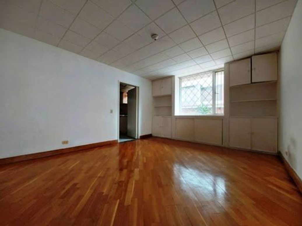 Apartamento de 3 alcobas en venta en Chico, Bogotá, 250 m² · foto 8 de 18