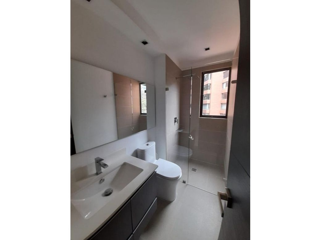 Apartamento de 4 alcobas en venta en Montearroyo, Bogotá, 370 m² · foto 7 de 7