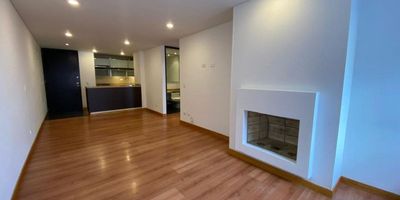 Te presentamos este moderno apartamento exterior, ubicado en un barrio residencial, cerca a parques, centros comerciales y con muy buenas vías de acceso.

Al ingresar encontramos la zona social, amplia y esta integrada con la cocina que es abierta, con muy buenos espacios y ventilación.

Tiene zona de lavandería y baño social.

La zona privada cuenta con una habitación amplia, walk in closet y baño completo.

A este apartamento lo complementa un parqueadero y un deposito.

Agenda tu cita para conocerlo!!