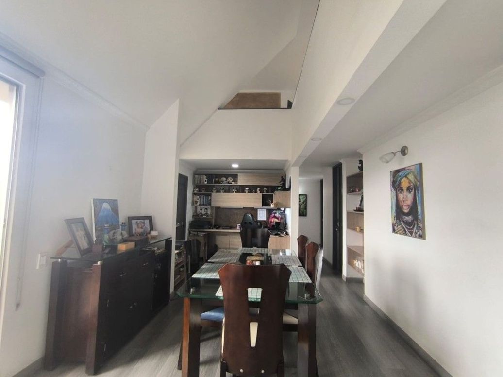 Apartamento de 3 alcobas en venta en Portales Del Norte, Bogotá, 147 m² · foto 12 de 20