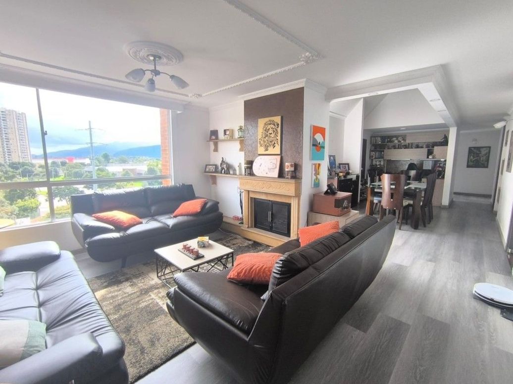 Apartamento de 3 alcobas en venta en Portales Del Norte, Bogotá, 147 m² · foto 4 de 20