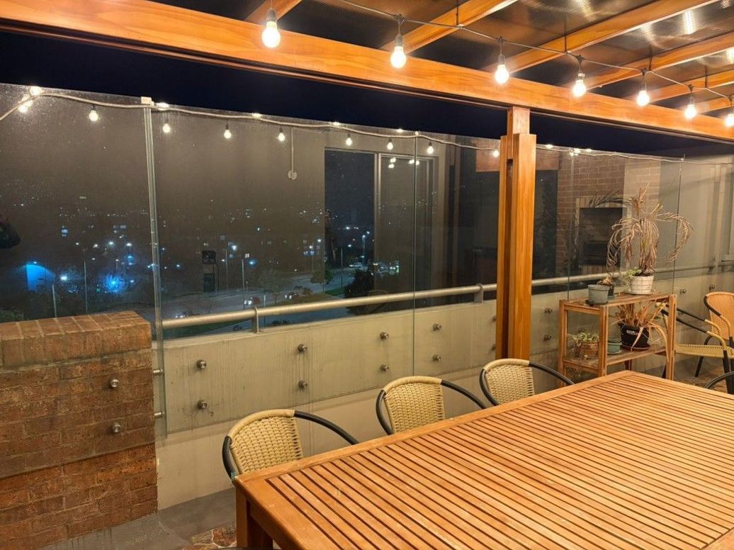 Apartamento de 3 alcobas en venta en Portales Del Norte, Bogotá, 147 m² · foto 3 de 20