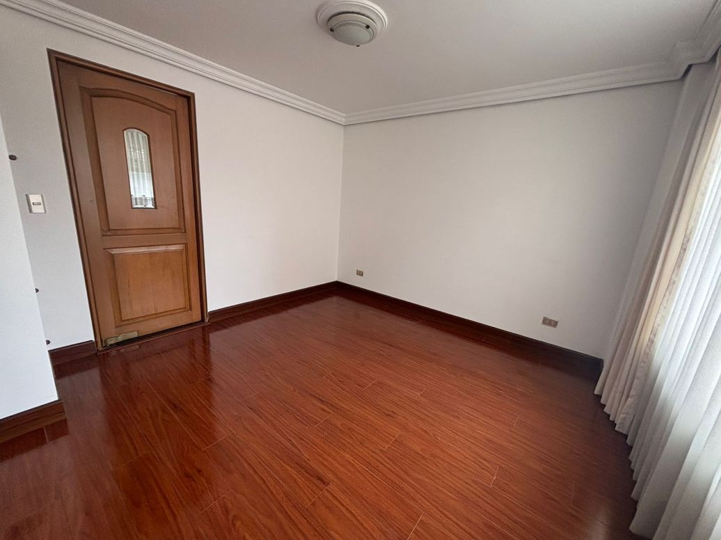 Apartamento en arriendo en Chico Norte Et. Ii - Edif H, Bogotá · foto 5 de 10