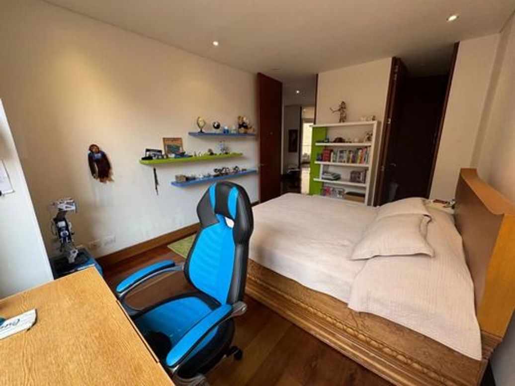 Apartamento de 3 alcobas en arriendo en Bellavista, Bogotá, 300 m² · foto 20 de 20