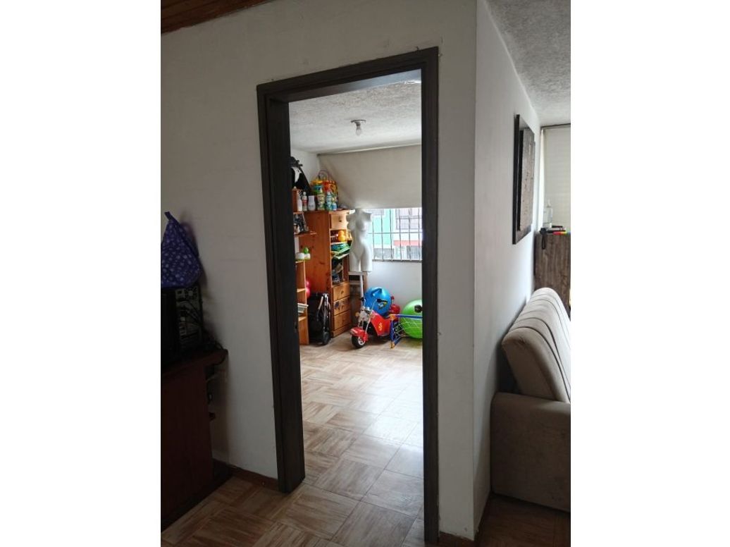 Casa de 1 alcoba en venta en Las Orquideas, Bogotá, 260 m² · foto 10 de 14