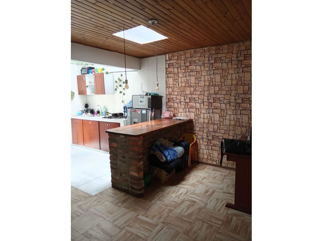 Casa de 1 alcoba en venta en Las Orquideas, Bogotá, 260 m² · foto 8 de 14