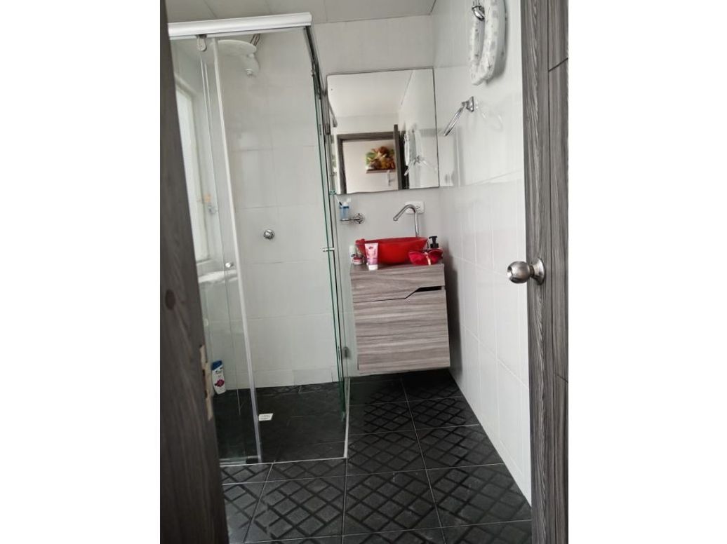 Casa de 1 alcoba en venta en Las Orquideas, Bogotá, 260 m² · foto 13 de 14