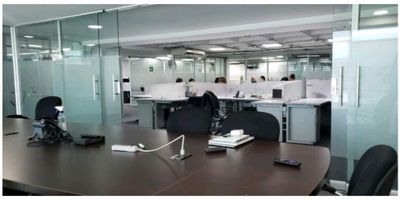 Esta oficina cuenta con un area de 735mt los cuales estan distribuidos de la siguiente manera, 413,80 mt en el primer piso y en el segundo 321,49, ubicada en uno de los sectores mas prestigiosos, un edificio con portería las 24 horas, 2 parqueaderos, 7 baños, cocineta y con cableado de red eléctrica, puerta de seguridad para mayor seguridad.
