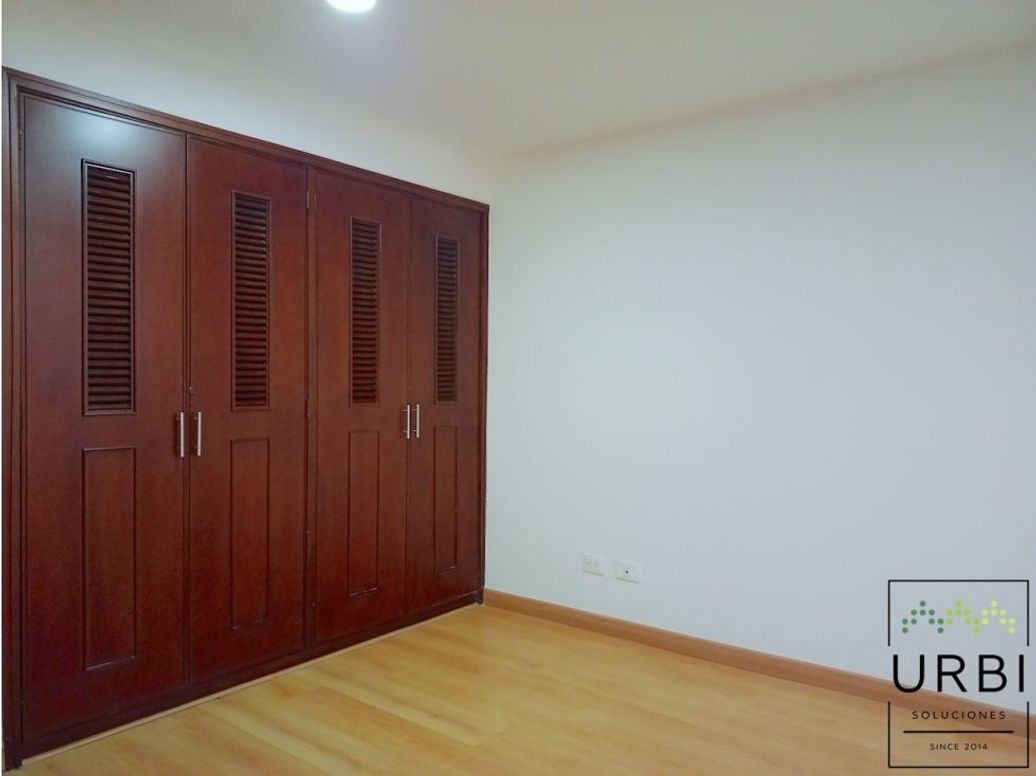 Apartamento de 4 alcobas en venta en Santa Barbara, Bogotá, 255 m² · foto 13 de 20