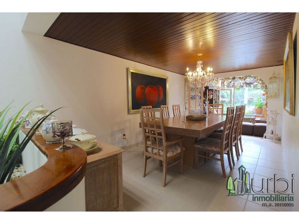 Casa de 4 alcobas en venta en Pasadena, Bogotá, 340 m² · foto 2 de 20