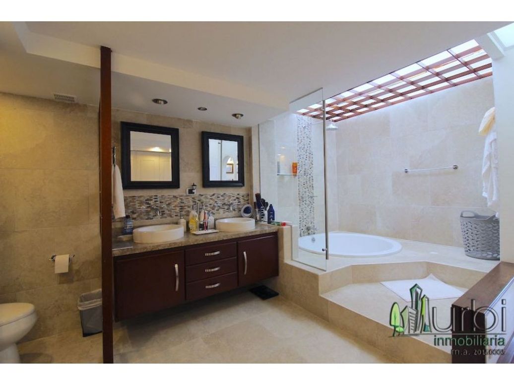 Casa de 4 alcobas en venta en Pasadena, Bogotá, 340 m² · foto 13 de 20