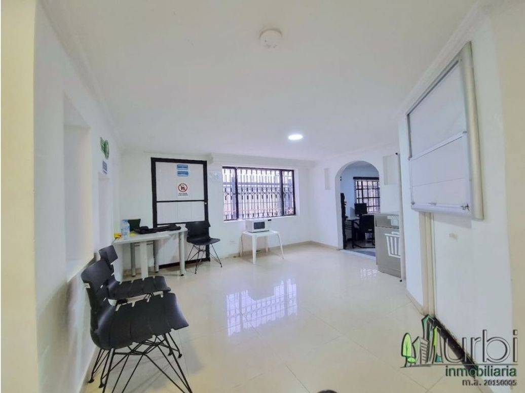 Casa de 6 alcobas en venta en Normandía, Bogotá, 139 m² · foto 15 de 20