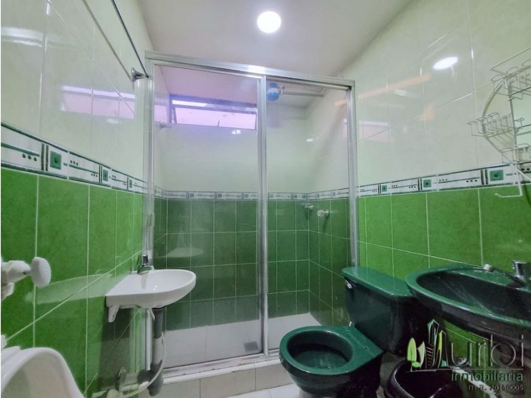 Casa de 6 alcobas en venta en Normandía, Bogotá, 139 m² · foto 11 de 20