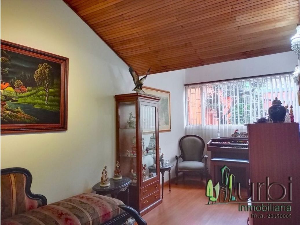 Casa de 4 alcobas en venta en Niza, Bogotá, 257 m² · foto 7 de 20