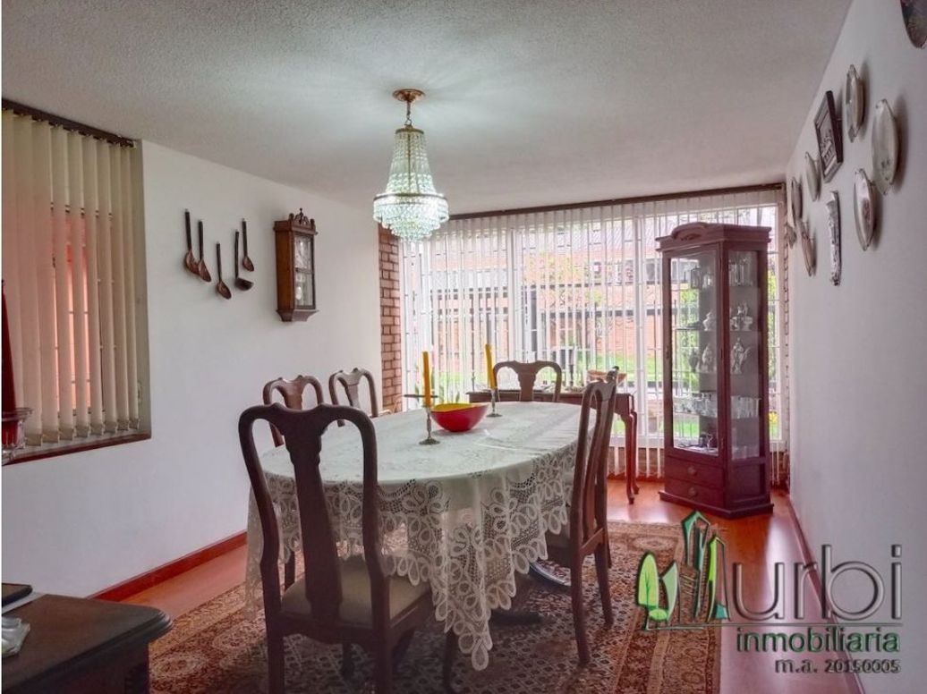 Casa de 4 alcobas en venta en Niza, Bogotá, 257 m² · foto 3 de 20