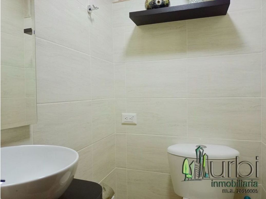 Casa de 4 alcobas en venta en Niza, Bogotá, 257 m² · foto 4 de 20