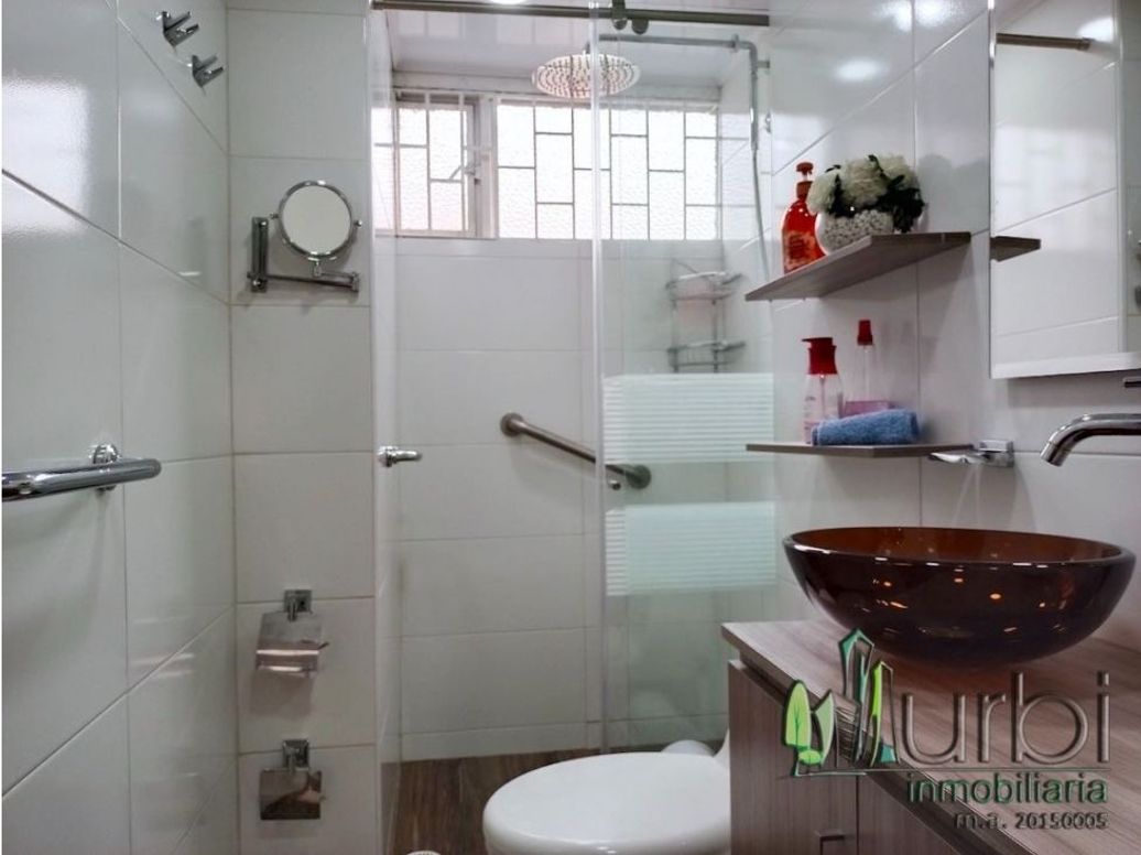 Casa de 4 alcobas en venta en Niza, Bogotá, 257 m² · foto 10 de 20