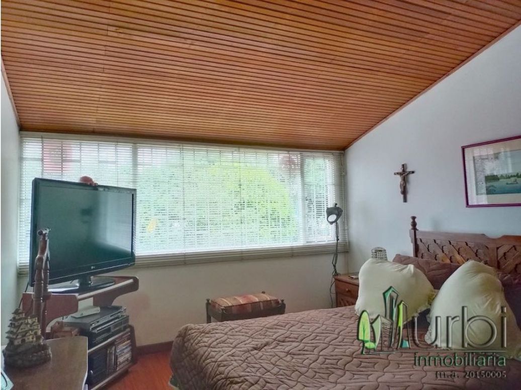 Casa de 4 alcobas en venta en Niza, Bogotá, 257 m² · foto 11 de 20