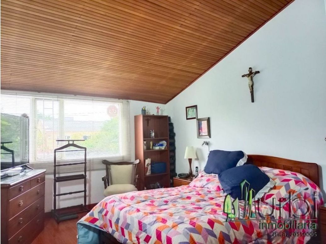 Casa de 4 alcobas en venta en Niza, Bogotá, 257 m² · foto 15 de 20