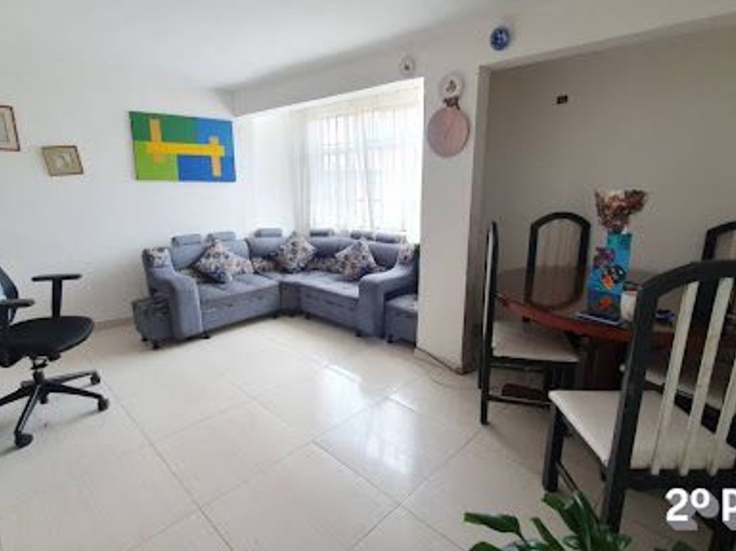 Casa de 12 alcobas en venta en Ciudad Jardín Sur, Bogotá, 480 m² · foto 18 de 20