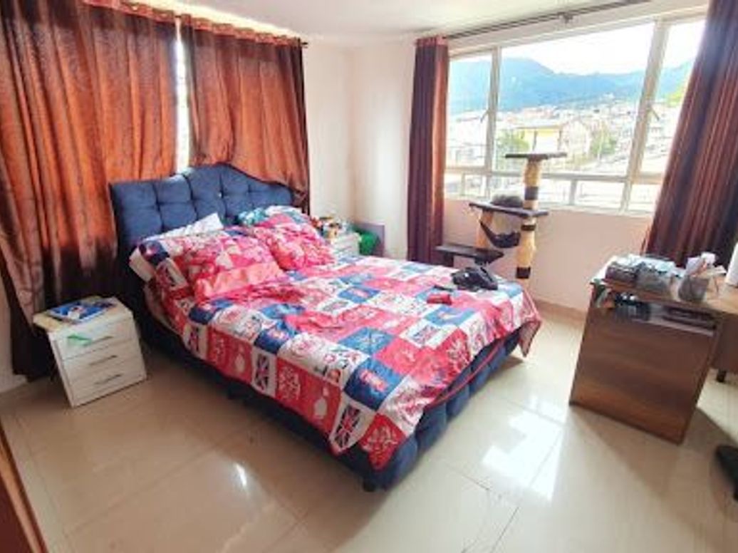 Casa de 12 alcobas en venta en Ciudad Jardín Sur, Bogotá, 480 m² · foto 15 de 20