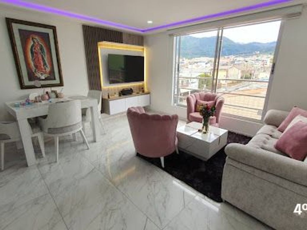 Casa de 12 alcobas en venta en Ciudad Jardín Sur, Bogotá, 480 m² · foto 3 de 20