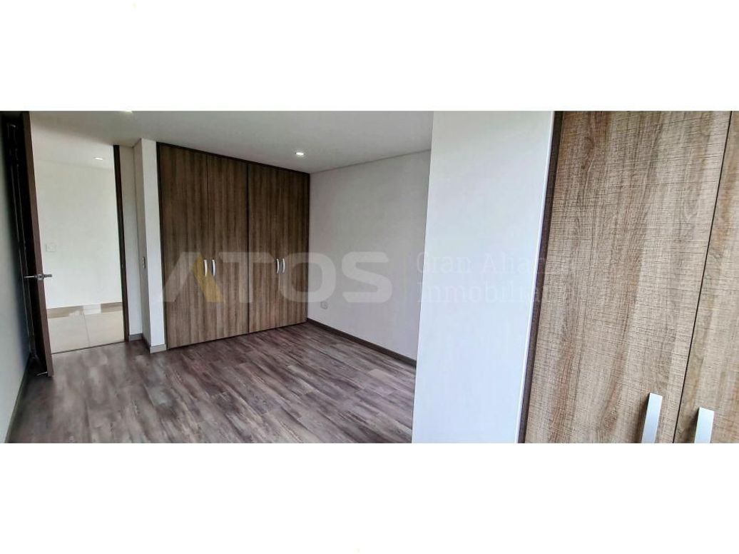 Apartamento de 3 alcobas en venta en Ciudad Jardín Norte, Bogotá, 122 m² · foto 6 de 20