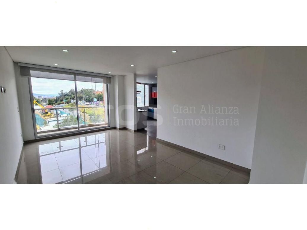 Apartamento de 3 alcobas en venta en Ciudad Jardín Norte, Bogotá, 122 m² · foto 3 de 20