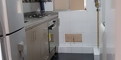 ¡Tu nuevo hogar te espera en Monterrey de San Carlos!

Este apartamento en el piso 7 con vistas despejadas a la ciudad es perfecto para ti. Disfruta de 51 m² inteligentemente distribuidos con 3 habitaciones y 2 baños completos, una luminosa sala-comedor y cocina. Incluye un parqueadero privado para tu comodidad.

Ubicado en el tranquilo Barrio Pijaos, Monterrey de San Carlos te ofrece un estilo de vida completo con ascensor, salón social, zona de BBQ, gimnasio y parque infantil.

¡No pierdas la oportunidad de vivir en el Estrato 3 con todas las comodidades!

¡Contáctanos para agendar tu visita!