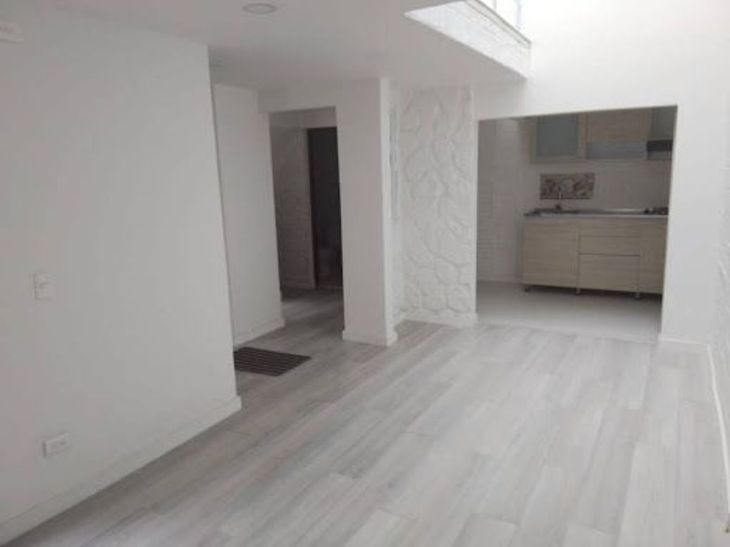 Casa de 3 alcobas en venta en Villa Del Prado, Bogotá, 74 m² · foto 6 de 19