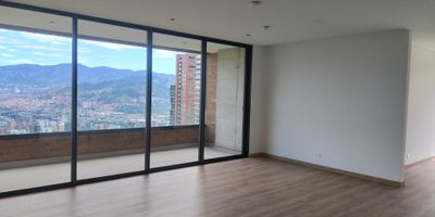 Apartamento en venta en unidad cerrada ubicada en un sector residencial, tranquilo, con fácil acceso y salida a vías principales, rutas de transporte público, cerca a centros comerciales, universidades, supermercados, hoteles, restaurantes y gran variedad de servicios complementarios del sector.  Cuenta con piso en madera, puerta de seguridad, sala comedor, estar de tv, 3 alcobas con baño en cada una para un total de 4 baños, cocina integral abierta tipo americano, balcon y parqueaderos paralelos cubiertos . Conjunto cerrado con ascensor y zonas sociales que incluyen piscina, gimnasio, salon social, parques infantiles, zona verdes, vigilancia y portería 24 horas y circuito cerrado de tv.   Inmuebles sujetos a verificación de disponibilidad