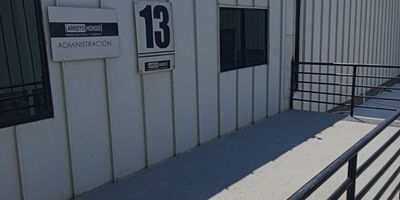 SE ARRIENDA OFICINA EN ARROYOHONDO, 86m2, un baño, dentro de zona privada, seguridad 24 horas, servicios públicos por consumo, sobre via principal, cerca a estacion de servicio terpel, Bodega #13. + IVA + Administración