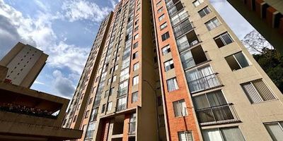 Apartamento en Venta en El Poblado con excelentes acabados. Ubicado en piso alto con hermosa vista hacia la reserva natural , a solo 10 minutos del centro de la ciudad. Características acabados modernos, próximamente paneles solares y piscina. Parqueadero comunal. Zona de alta valorización. Aprovecha la oportunidad de invertir en uno de los sectores con mayor proyección de la ciudad. Contáctanos para más información y agenda tu visita.