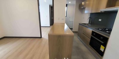 [VEN] ID HOUM: 149371

En Houm te ayudamos de forma fácil y segura. Los beneficios de comprar con nosotros:
    • Te ayudamos a conseguir financiamiento a través de una asesoría personalizada
    • Mediación y seguimiento de todo el proceso
    • Ponemos a tu disposición profesionales en notariado, registro y asesoría jurídica
¡Solo te preocupas de las firmas!

Departamento en venta, ubicado en el barrio Los Maderos, con una superficie construida de 40.00 m² y superficie total de 40.00 m². 

Sus principales características son:

    • 1 dormitorio
    • 1 baño
    • Admite mascotas
    • 1 parqueadero
    • Piso 3
    • Año de construcción: 2025
    • Bodega
            
Además, el inmueble cuenta con las siguientes amenidades:

    • Vigilancia 24 hrs
    • Ascensor

Si compras con nosotros, te brindamos asesoría personalizada durante todo el proceso.
Más que una inmobiliaria, somos Houm.
*Aplican T&C