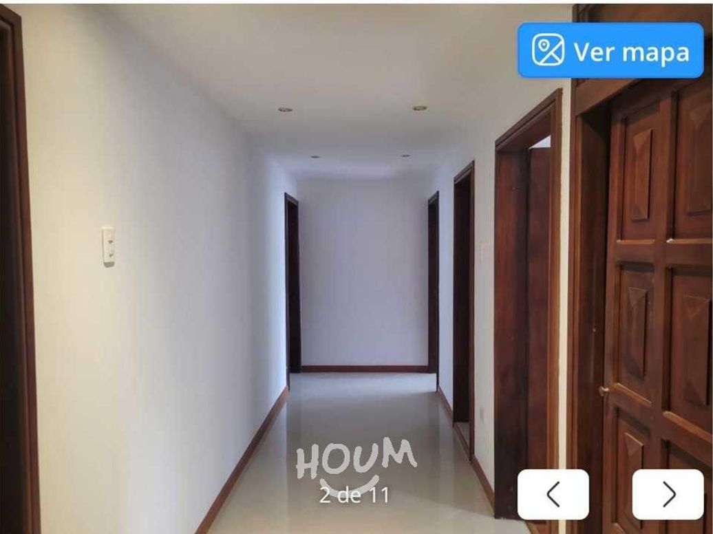 Apartamento de 5 alcobas en venta en Santa Barbara Central, Bogotá, 161 m² · foto 3 de 11