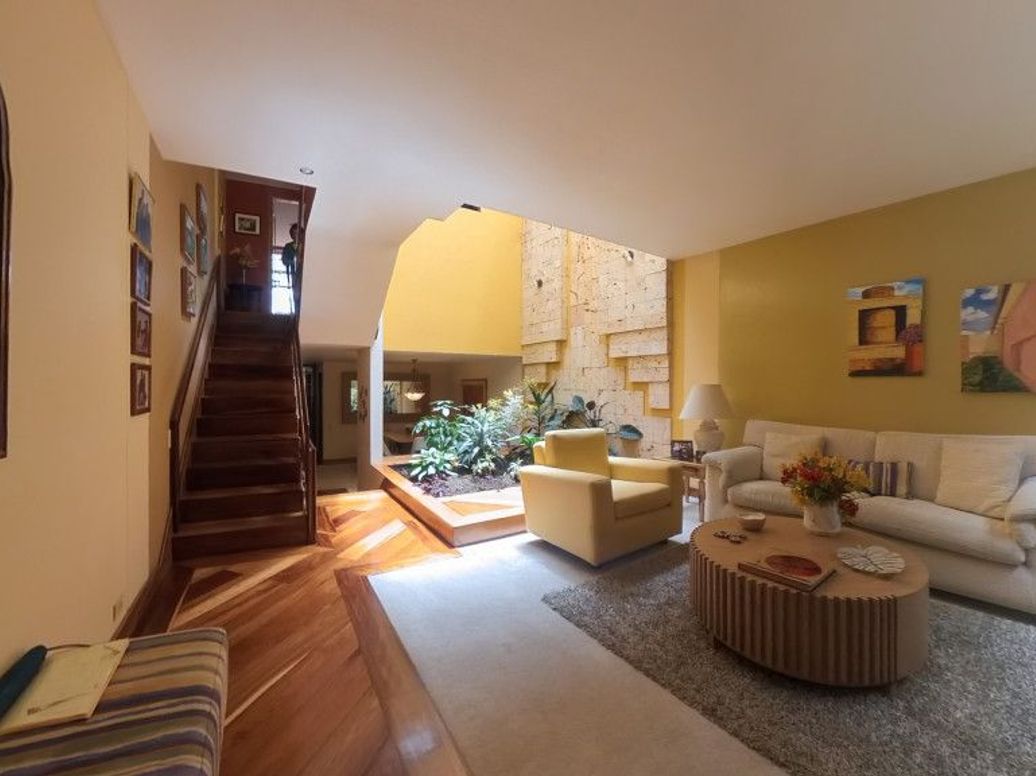 Casa de 3 alcobas en venta en A.S.D., Bogotá, 237 m² · foto 2 de 20