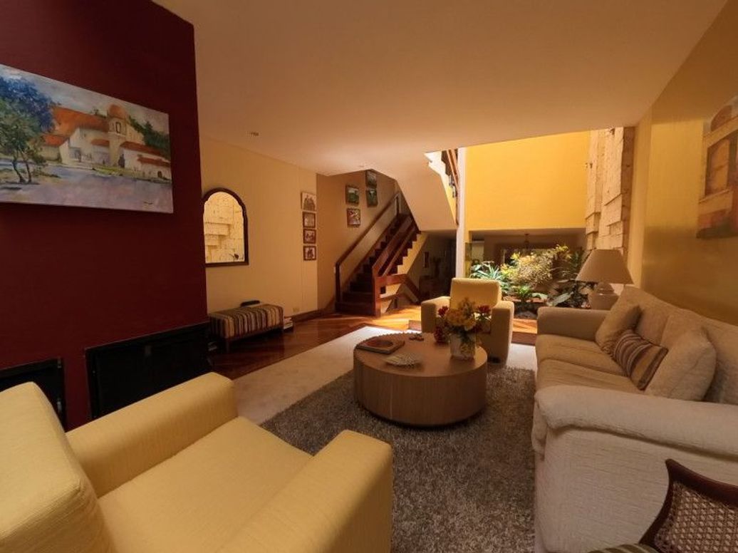 Casa de 3 alcobas en venta en A.S.D., Bogotá, 237 m² · foto 4 de 20