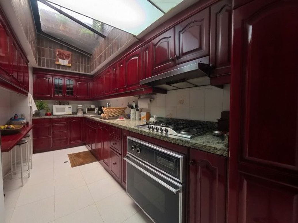 Casa de 3 alcobas en venta en A.S.D., Bogotá, 237 m² · foto 9 de 20
