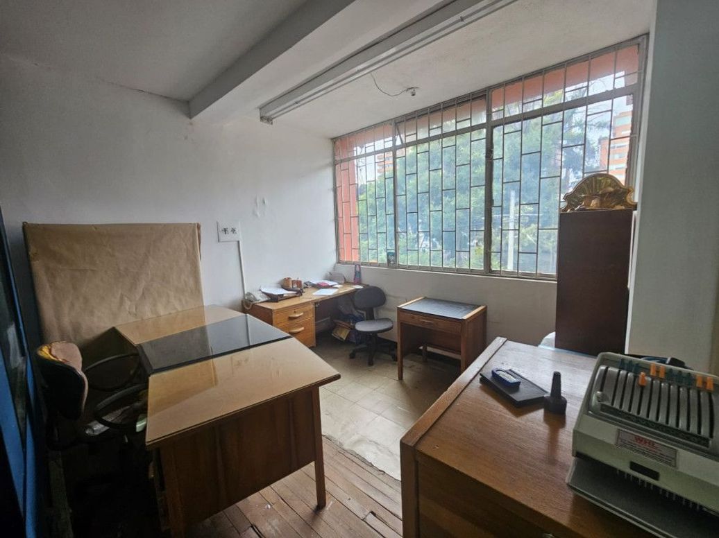 Casa de 12 alcobas en venta en Quinta Camacho, Bogotá, 714 m² · foto 10 de 19