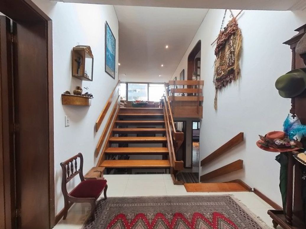 Apartamento de 3 alcobas en venta en Emaus, Bogotá, 248 m² · foto 2 de 20