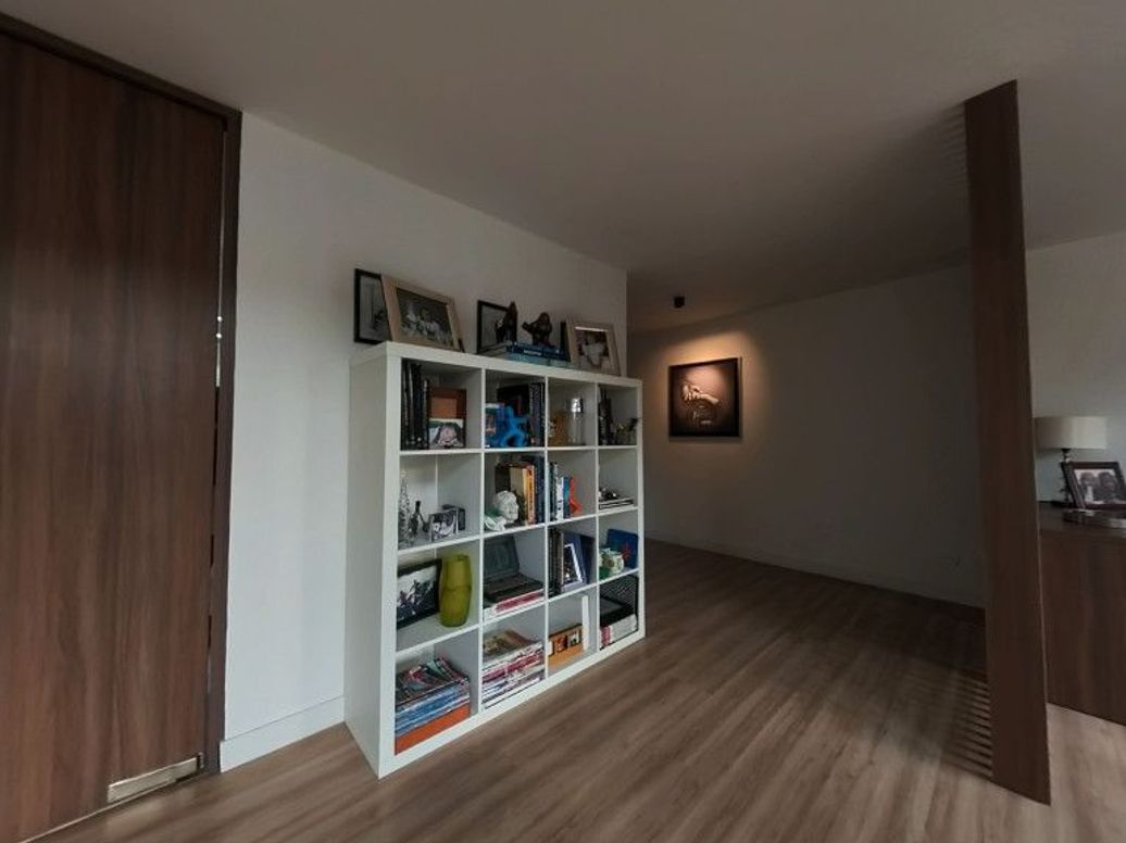 Apartamento de 3 alcobas en venta en El Plan, Bogotá, 196 m² · foto 4 de 20